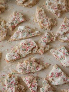 Christmas Crack Recipe - Easy Saltine Toffee